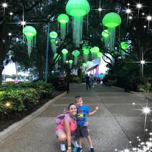 Meet your Posher, Dara